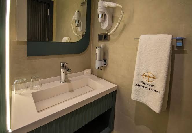 Elysian Airport Hotel