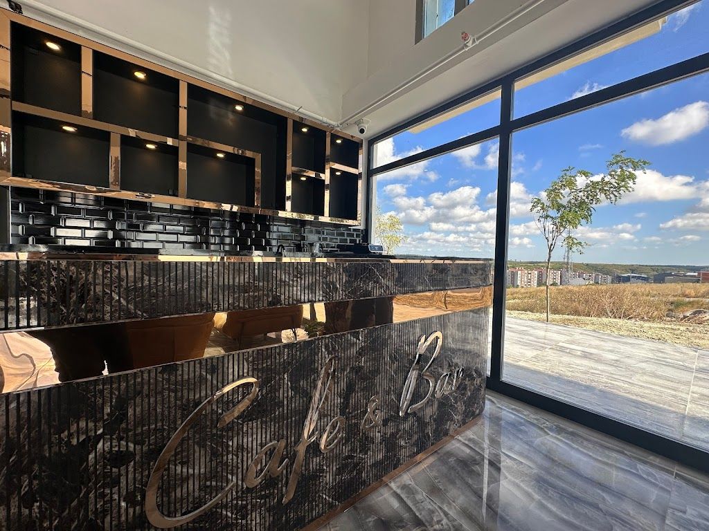 The Great Airport Hotel & Restaurant