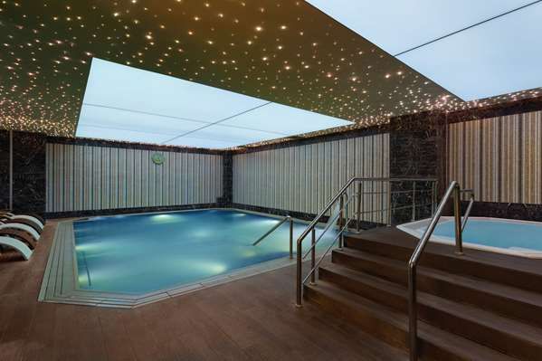 Wyndham Grand Izmir Ozdilek Thermal and Spa