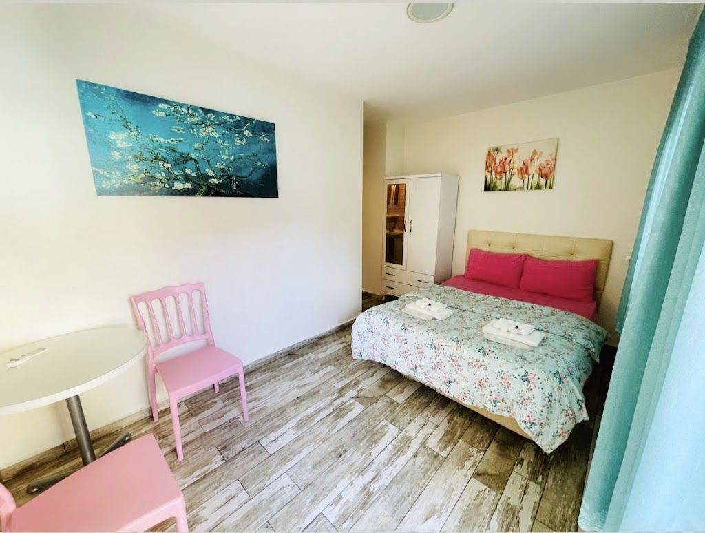 Ceylan & Pınar Pansiyon