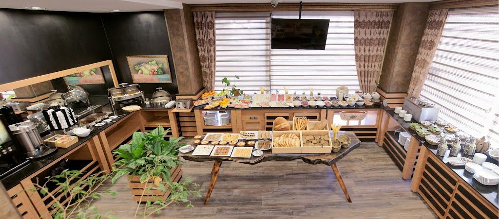 The Rise Aron Business Hotel